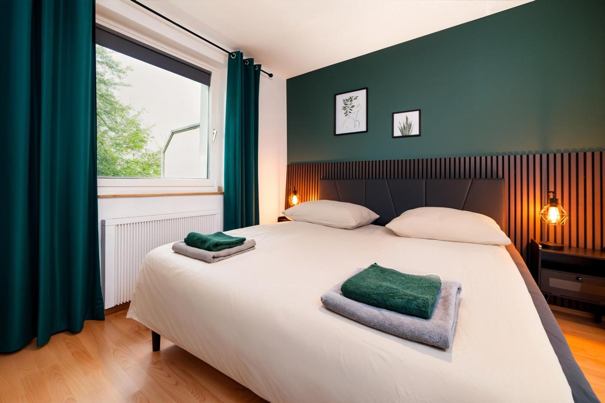 Smart Home - Essen - Perfect For 5 Guests! Central - Balcony - Netflix - Free Parking Zone Esterno foto