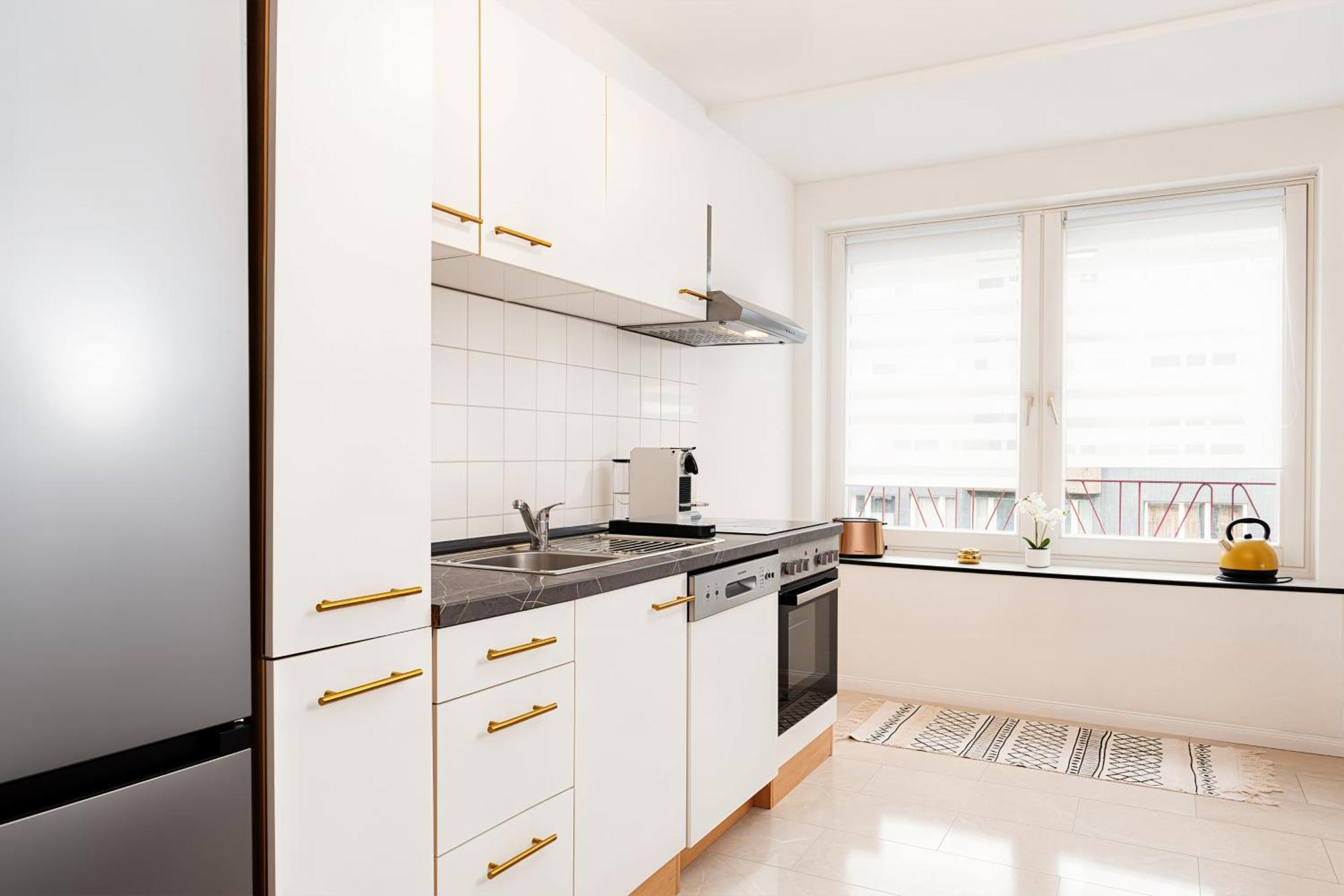 Smart Home - Essen - Perfect For 5 Guests! Central - Balcony - Netflix - Free Parking Zone Esterno foto
