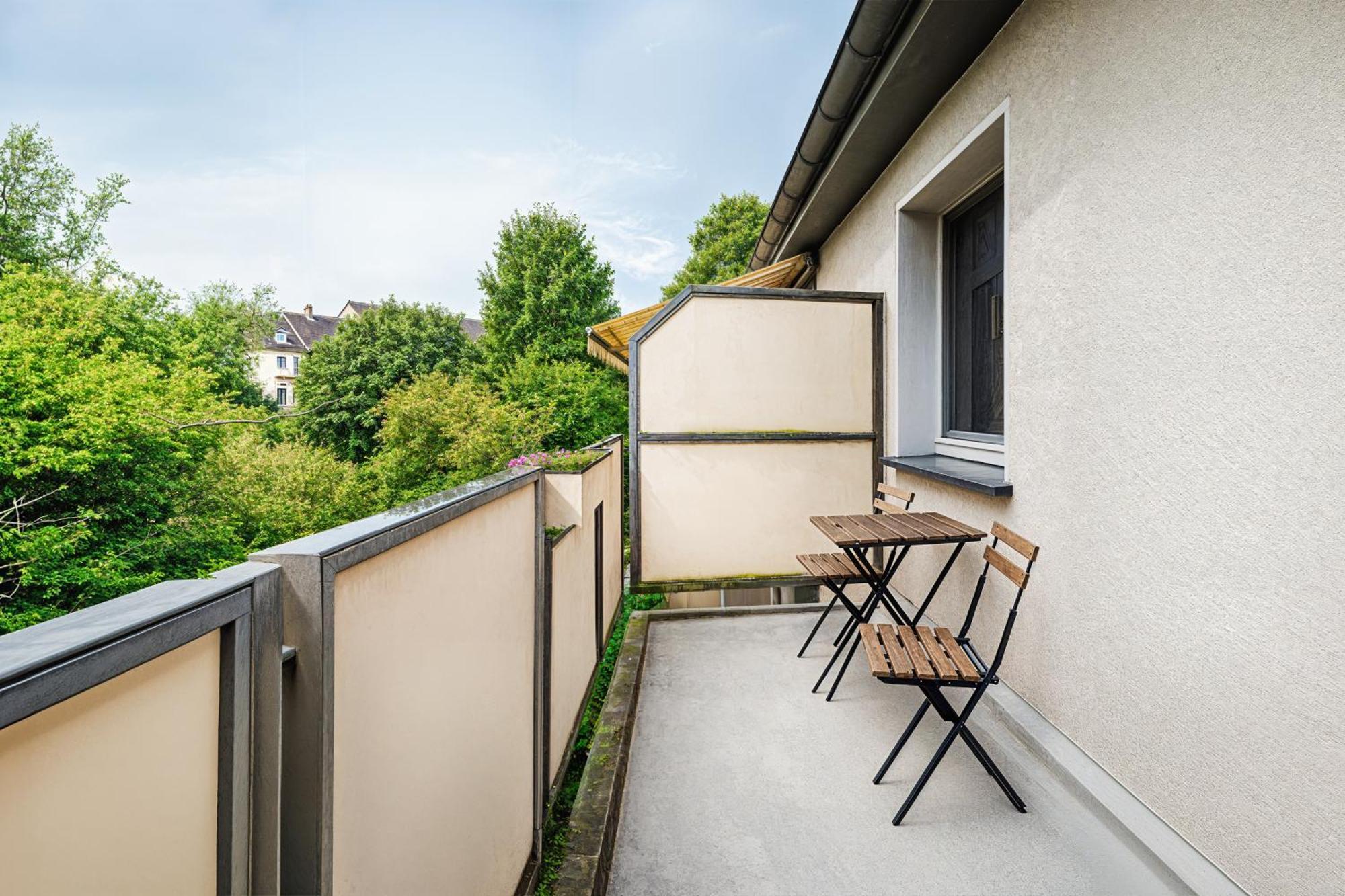 Smart Home - Essen - Perfect For 5 Guests! Central - Balcony - Netflix - Free Parking Zone Esterno foto